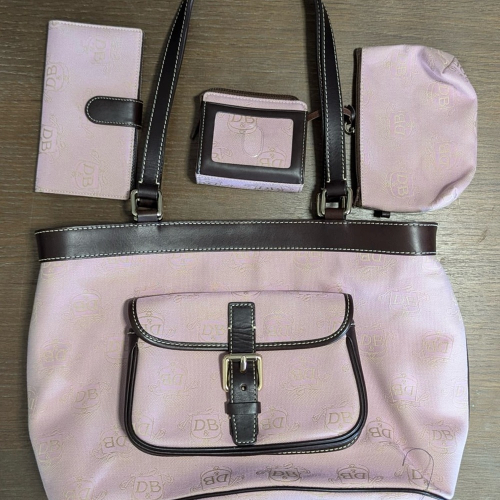 Dooney & Bourke Pink Shoulder Bag Collection